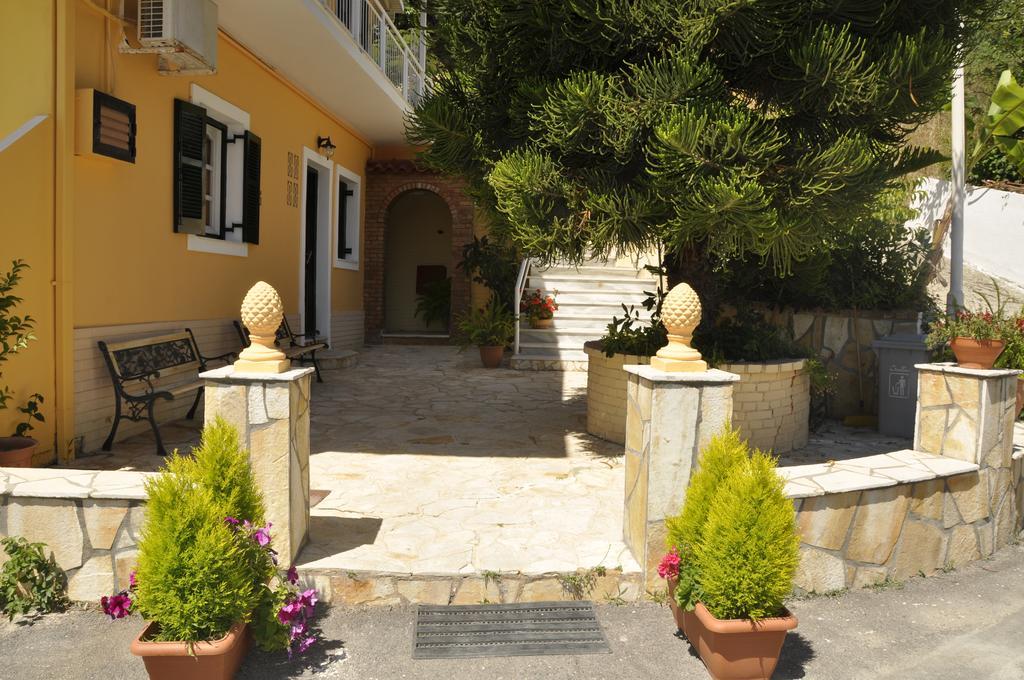 Mazis Apartments Agios Gordios  Zewnętrze zdjęcie